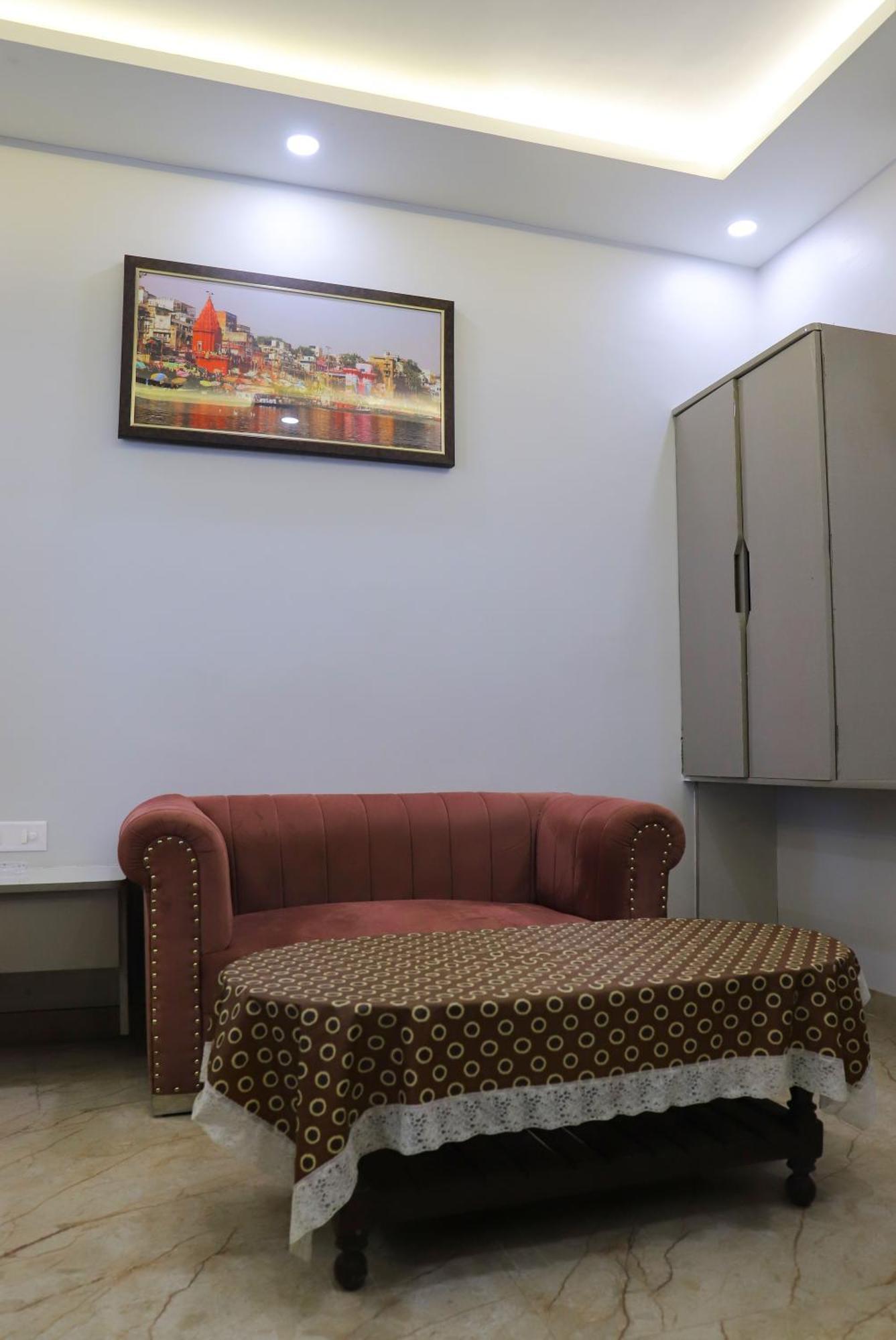 Gulmohar Plaza By Auroville Mughal Sarai ภายนอก รูปภาพ